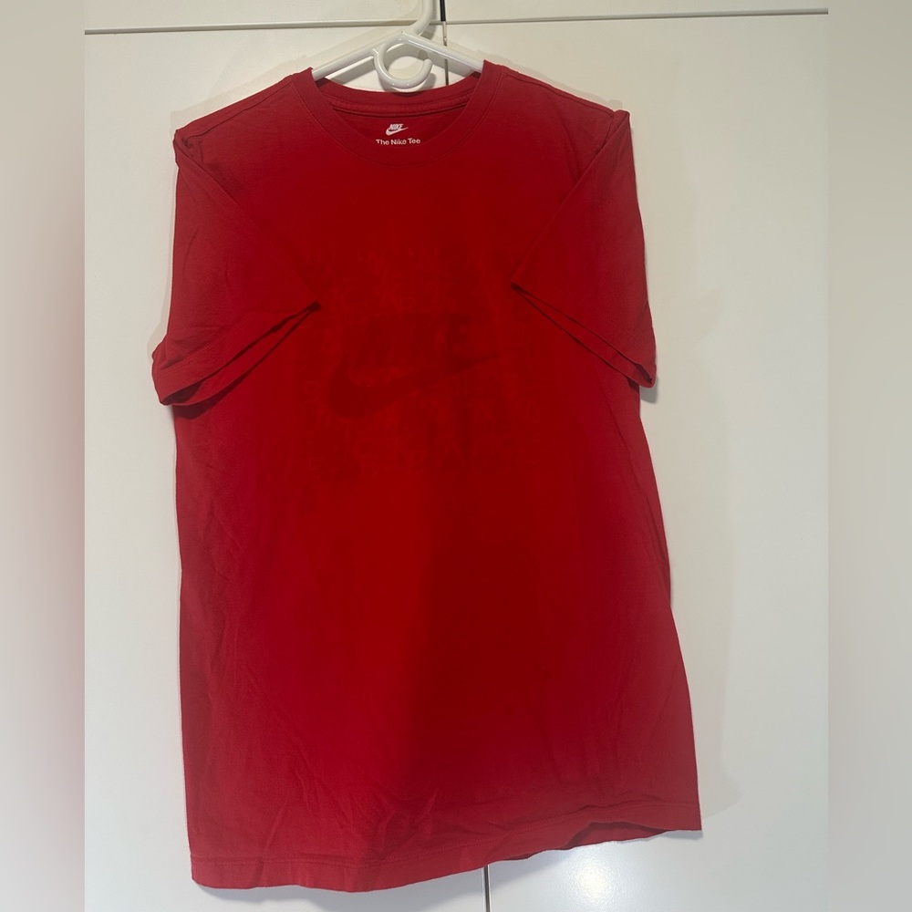 The Nike Tee Monogram Nike All Over Print Stadium Red T-Shirt Men's S
